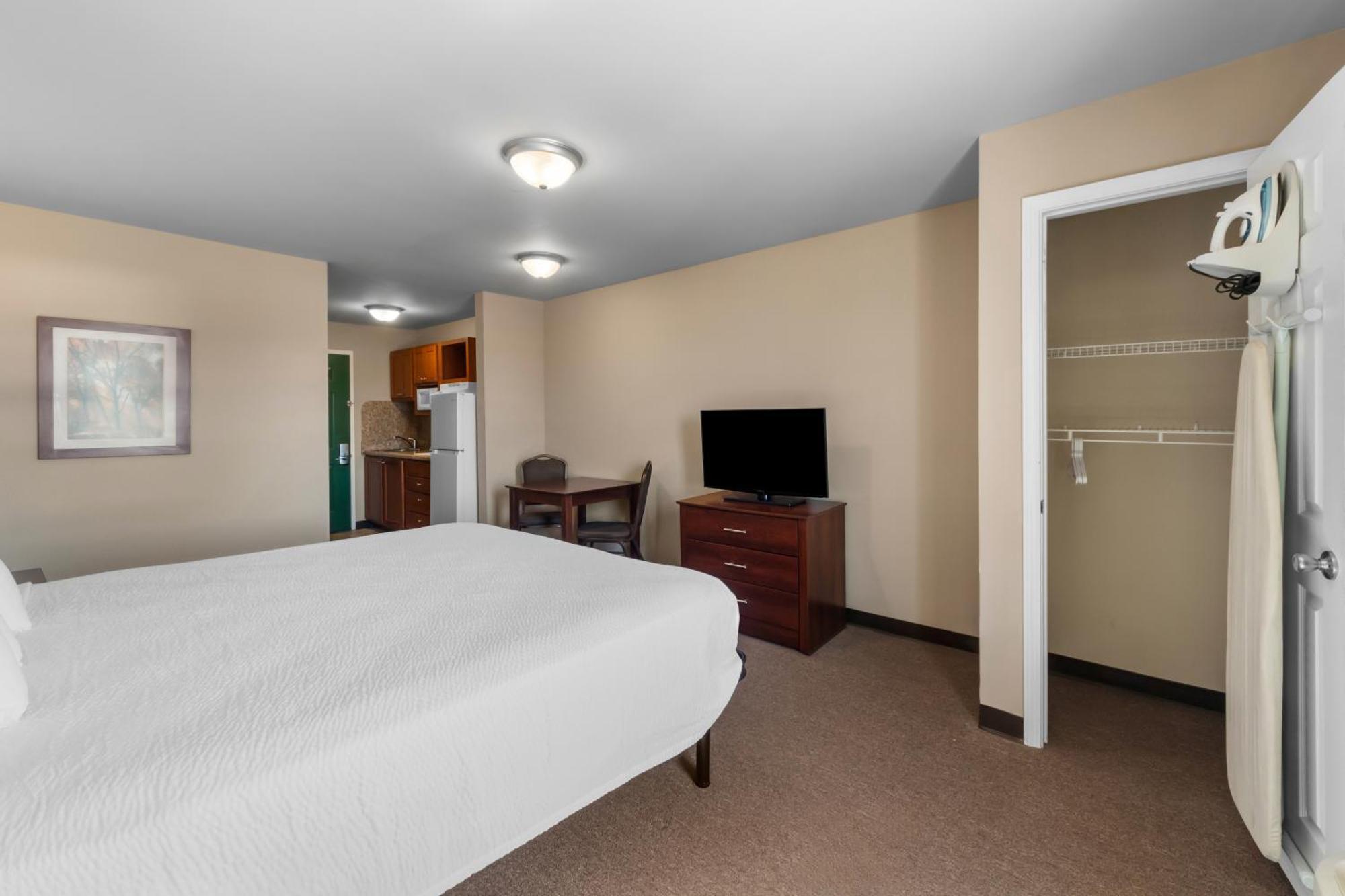 Risewell Kitchen Suites Pleasanton Εξωτερικό φωτογραφία