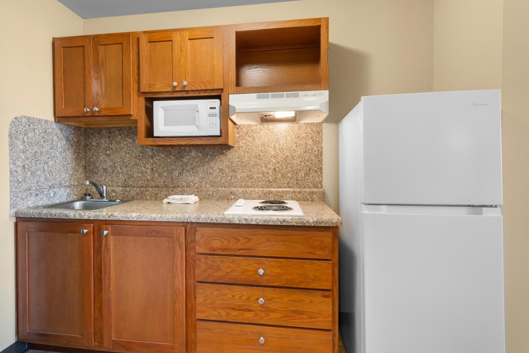 Risewell Kitchen Suites Pleasanton Εξωτερικό φωτογραφία